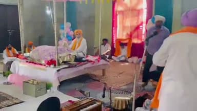 रायपुर रानी: कांग्रेस नेत्री मनवीर कौर गिल ने रुड़की गांव में गुरु ग्रंथ साहिब के 27वें जोड़े दिवस पर टेका माथा