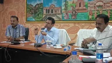 साहिबगंज: साहिबगंज सभागार में लोकसभा चुनाव को लेकर उपायुक्त का अध्यक्षता में प्रेस कॉन्फ्रेंस का आयोजन |