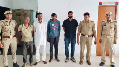 अमरोहा: रजबपुर थाना पुलिस ने अलग-अलग स्थान से चार वारंटियों को किया गिरफ्तार, किया चालान