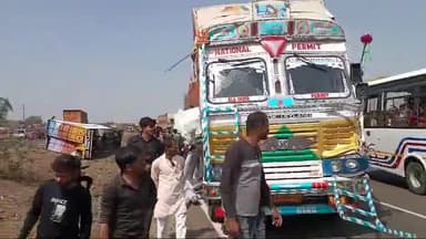 गुना नगर: गुना बायपास राष्ट्रीय राजमार्ग 46 पर अतिथि रेस्टोरेंट के पास दो ट्रैक की आपस मे भिड़ंत