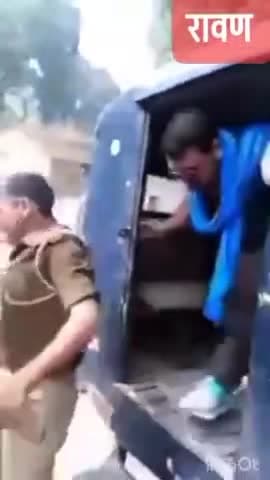 जब 16 वर्ष के भाई चंद्रशेखर आजाद थे उसे समय समाज के लिए जेल में जाते हुए संघर्ष कर रहे थे वीडियो को देखिए भाइयों