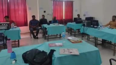 सूरजपुर: सूरजपुर में एमसीएमसी की पेड व फेक न्यूज पर कड़ी नजर।