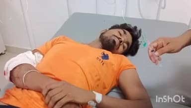 सिधवलिया: हकाम गांव में सड़क दुर्घटना में बाइक सवार युवक हुआ घायल,इलाज के लिए स्थानीय अस्पताल में भर्ती