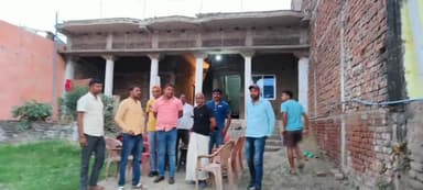 संदेश: संदेश विधानसभा क्षेत्र के मसाढ़ पहुच शौकाकुल परिजनों से मिले प्रदेश कार्य समिति सदस्य