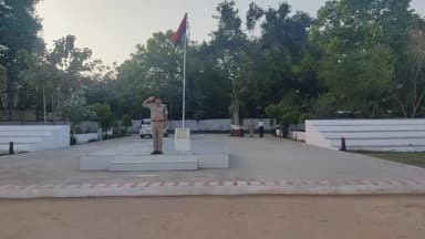 हमीरपुर: मुख्यालय में अपर पुलिस अधीक्षक ने पुलिस परेड व पुलिस लाइन का निरीक्षण किया