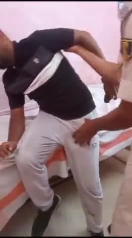 सिधवलिया: शेर बाजार में सड़क दुर्घटना में बाइक सवार युवक हुआ घायल, डायल 112 की पुलिस ने इलाज के लिए सरकारीअस्पताल में कराया भर्ती