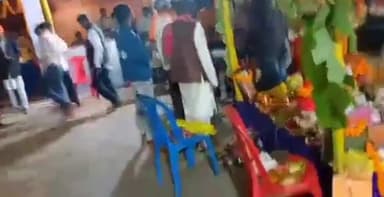 गोमिया: पड़रिया ग्राम में आयोजित अखंड हरी कीर्तन कार्यक्रम में मुख्य रूप से शामिल हुए झारखंड के पूर्व मंत्री माधव लाल सिंह,