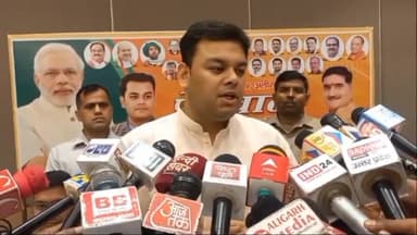 कोल: मैरिज रोड़,केजरीवाल जेल में है उन्होंने इस्तीफा नही दिया, उनकी पत्नी अब कुर्सी संभाल रही हैं तो AAP स्पष्ठ करे-संदीप सिंह