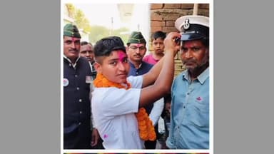 गुण्डरदेही: ग्राम फुलझर की बेटी का नेवी में हुआ चयन ट्रेनिंग पुरी का लौटी गांव ग्रामवासी व पूर्व सैनिकों ने किया भव्य स्वागत