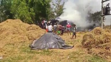 सासाराम: आकाशी गांव में पुवाल के ढेर में अचानक लगी आग, हजारों रूपयों का हुआ नुकसान