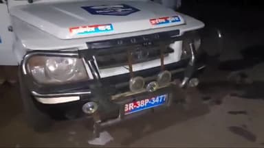 धमदाहा: अररिया जिले के रानीगंज थाने की पुलिस टीम ने  धमदाहा पुलिस के सहयोग से धमदाहा में स्क्रब कारोबारी के यहां मारा छापा।