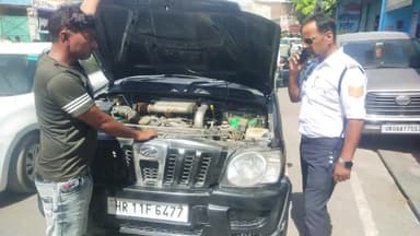 अमरोहा: लोकसभा चुनाव के चलते अमरोहा पुलिस ने जिलेभर मे 24 घंटे में 410 वाहनों के किए चालान