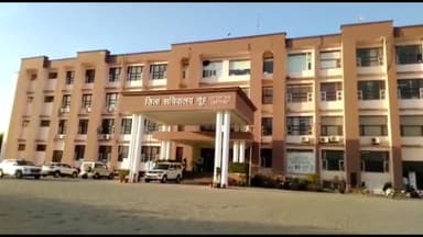 पुन्हाना: उलेटा गांव में श्रीमद्भागवत कथा के आयोजन पर निकाली गई कलश यात्रा, जगह–जगह हुई पुष्प वर्षा