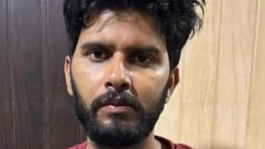 बदायूं: हरियाणा के हिसार जिले के कुंदनापुर गांव में बिजली के पोल से बदायूं के खेड़ादासपुर गांव के ठेकेदार की गिरकर हुई मौत