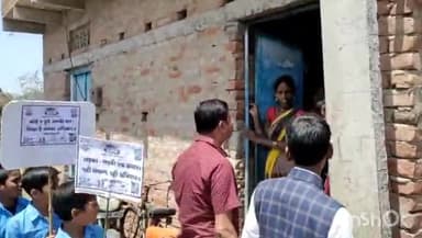 नुआंव: माध्यमिक विद्यालय सोनवर्षा द्वारा पोषक क्षेत्र में चलाया गयानामांकन अभिभावकों को किया गया जागरूक