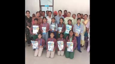 ਸੰਗਰੂਰ: ਜ਼ਿਲ੍ਹੇ 'ਚ ਪੰਜਵੀਂ ਦਾ ਨਤੀਜਾ 99.84 ਫੀਸਦੀ ਰਿਹਾ, ਡੀ ਓ ਦਫਤਰ ਸੰਗਰੂਰ ਵਿੱਚ ਬੱਚਿਆਂ ਨੂੰ ਕੀਤਾ ਸਨਮਾਨਿਤ