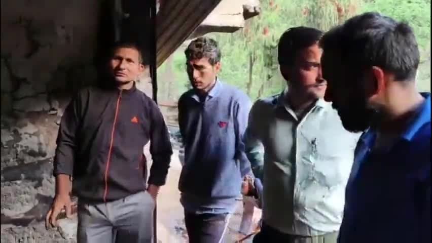 मदननेगी: फलेडां गांव में एक सरकारी सस्ते गल्ले की दुकान में लगी आग, लाखों का सामान जलकर हुआ खाक, अग्निशमन ने आग पर पाया काबू