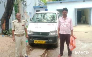 नवादा: दोपटा मोड़ के समीप सड़क किनारे मिला एक अज्ञात महिला का शव, इलाके में फैली सनसनी।