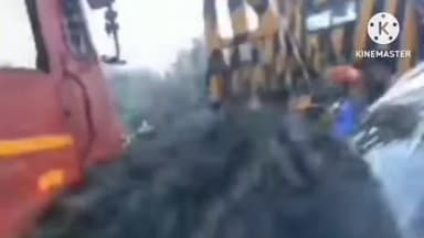 बुंडू: कांची नदी पुल पर कार और गैस टैंकर के बीच हुई सीधी भिड़ंत,2 घायल