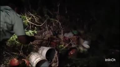 सवाई माधोपुर: कोतवाली थाना पुलिस ने अवैध हथकड़ शराब के खिलाफ कार्रवाई कर विनोबा बस्ती से पांच हजार लीटर वॉश की नष्ट।