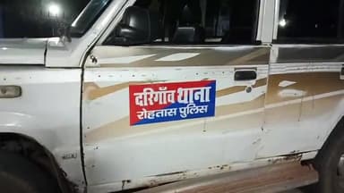 सासाराम: कादिरगंज के हनुमान मंदिर के पास से दरिगांव थाने की पुलिस ने 30 लीटर देसी चुलाई शराब को किया बरामद, प्राथमिकी दर्ज