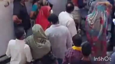 हाथरस: जिला अस्पताल की ओपीडी में दवाई लेने आए महिला के आशिक को देखकर पति का गुस्सा फूटा, जमकर हुई मारपीट