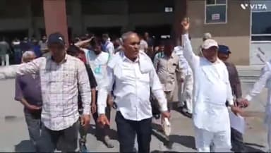 जींद: जींद बस अड्डा परिसर में रोडवेज कर्मियों ने किया 2 घंटे का धरना प्रदर्शन, महाप्रबंधक को सौंपा ज्ञापन