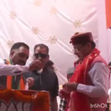 नैनबाग: थत्यूड में सीएम धामी ने टिहरी प्रत्याशी के पक्ष में की जनसभा।