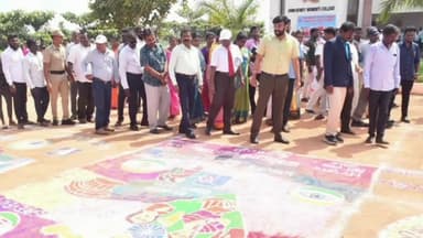 பண்ருட்டி: 100% வாக்களிப்பை வலியுறுத்தி நான்கு முனை சந்திப்பில் ராட்சத பலூனை பறக்க விட்ட மாவட்ட ஆட்சியர் அருண் தம்புராஜ்