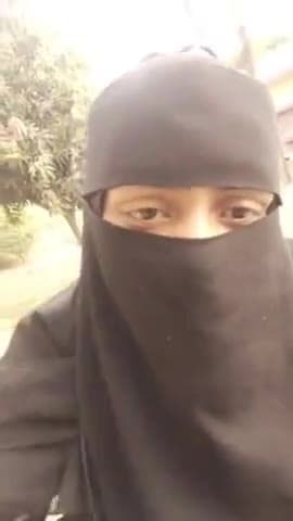 ऐसे होते हैं मुसलमानअपनीअय्याशी कोअभी भी कुछ सोहर अपनी पत्नियों को इस हालत में छोड़ देते हैं