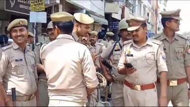 कानपुर: जुम्मा की नमाज में कानपुर में पुलिस हुई अलर्ट, ड्रोन व  सी सी टीवी कैमरों से की जा रही है निगरानी