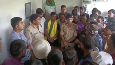 जहानाबाद: यातायात थाने में यातायात डीएसपी की अध्यक्षता में बैठक का हुआ आयोजन, टेंपू चालक संघ के सदस्य सहित दर्जनों लोग रहे मौजूद