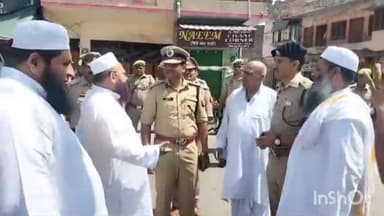 मुज़फ्फरनगर: फक्करशाह चौक पर अलविदा जुमे को लेकर SSP ने पुलिस फोर्स के साथ किया निरीक्षण, कहा- अफवाह फैलाने वाले की जानकारी दें
