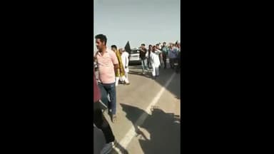 राजौंद: राजाैंद में सीवरेज हटाओ कॉलेज बनाओ संघर्ष समिति के सदस्यों ने भाजपा की बाइक रैली को दिखाएं काले झंडे; जमकर किया विरोध