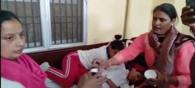 बड़ोह: चाहड़ी पंचायत में 5 बच्चों व एक महिला को रंगड़ों ने काटा, सभी को नगरोटा स्वास्थ्य केंद्र में कराया गया भर्ती