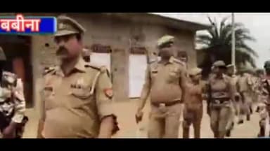 झांसी: आगामी लोकसभा चुनाव को लेकर बबीना थाना पुलिस व अर्ध सैनिक बल द्वारा नगर व ग्रामीण क्षेत्रों में किया पैदल फ्लैग मार्च