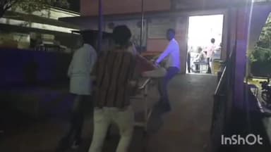 हाथरस: गांव हतिसा पुल के पास तेज गति ट्रैक्टर ने बाइक सवारों को रौंदा पिता की हुई मौत बेटा हुआ गंभीर रूप से घायल