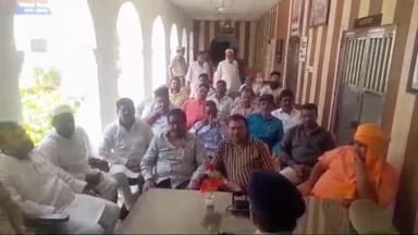 गोरखपुर: आगामी त्योहारों की दृष्टिगत कोतवाली थाना क्षेत्र में पीस कमेटी की बैठक हुई संपन्न