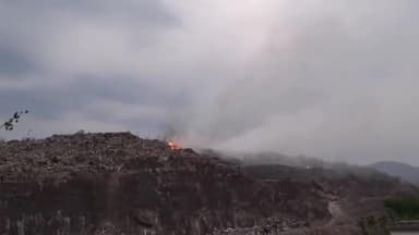 दोमूहानी सोनारी में कचड़ा फेकाव,आगजनी प्रतिनिधियों एवं सम्बंधित विभाग के लापरवाही कारण नतीजन आमजन प्रभावित।