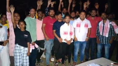 মাহমৰা: ডিপ্লিং চাহ বাগিচাত জিলা যুৱ কংগ্ৰেছৰ সভাপতি গকুল গগৈৰ উপস্থিতিত নিৰ্বাচনী সভা সম্পন্ন