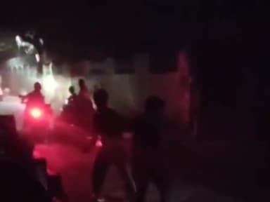 अमरोहा: अमरोहा में दबंगों ने युवक को घेरकर बेल्ट से पीटा, बचाने पहुंचे उसके 2 साथियों को भी पीटा व 4 पर दर्ज किया गया मुकदमा