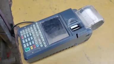 जगाधरी: जिले में नई पॉलिसी के मुताबिक 60 साल की आयु पूरी होने पर भी संचालकों ने नहीं जमा की कार्यालय में मशीन बाट रहे राशन।