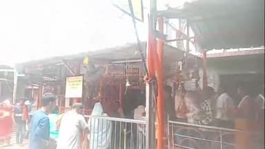 सासाराम: चैत्र रामनवमी एवं मां ताराचंडी महोत्सव के तैयारी को लेकर तारा चंडी धाम में कमेटी के लोगों ने किया समीक्षा बैठक