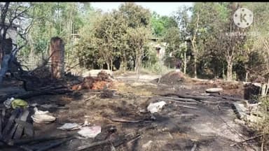 गुठनी: भलुई गांव में आग लगने से तीन झोपड़ीनुमा घर जलकर हुई राख ग्रामीणो की मदद से आग पर पाया गया काबू