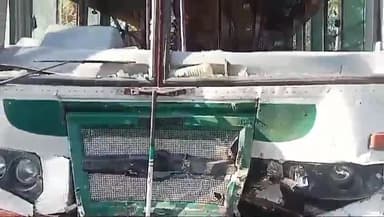 बदायूं: असरासी गांव के बिजली घर के पास रोडवेज बस और प्राइवेट बस की भिड़ंत में पांच यात्री घायल हुए