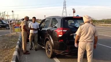 ਬਲਾਚੌਰ: ਲੋਕ ਸਭਾ ਚੋਣਾਂ ਦੇ ਮੱਦੇਨਜ਼ਰ ਐਸਐਸਪੀ ਮਹਿਤਾਬ ਸਿੰਘ ਦੀ ਅਗਵਾਈ 'ਚ ਬਲਾਚੌਰ ਮੈਕਡੀ ਹੋਟਲ ਦੇ ਸਾਹਮਣੇ ਲਗਾਇਆ ਨਾਕਾ