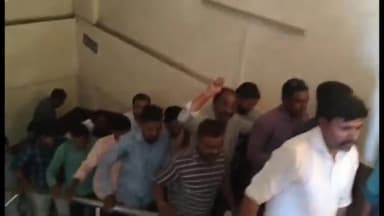 ગળતેશ્વર: ગળતેશ્વરના મુખ્ય મથક સેવાલિયામાં મોટીસંખ્યામાં ક્ષત્રિયો એકત્ર થયા હતા.આવેદનપત્ર આપ્યું