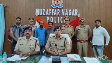 मुज़फ्फरनगर: शाहपुर पुलिस ने अवैध हथियार की फैक्ट्री का भंडा फोड़कर 2 आरोपियों को गिरफ्तार कर भारी मात्रा में अवैध हथियार किये बरामद