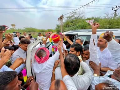 रानीवाड़ा: पूर्व मुख्यमंत्री अशोक गहलोत का कागमाला में किया गया भव्य स्वागत