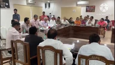 अमरोहा: गांधी सभागार में DM ने अमरोहा लोकसभा के प्रत्याशियों के साथ बैठक कर मतदान से 48 घंटे पहले प्रचार बंद करने के दिए निर्देश